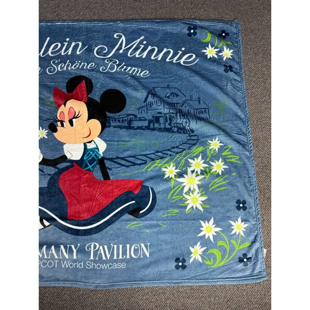 Disney Parks Epcot Germany Pavilion Fraulein Minnie Fleece Blanket 50” x 60”